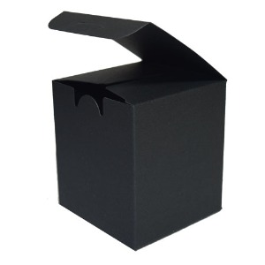 내츄럴 답례품상자 2호 블랙(50장)사이즈-가로[7.5cm]세로[7.5cm]높이[8.5cm]깔금하고 심플한 블랙색상의 상자입니다